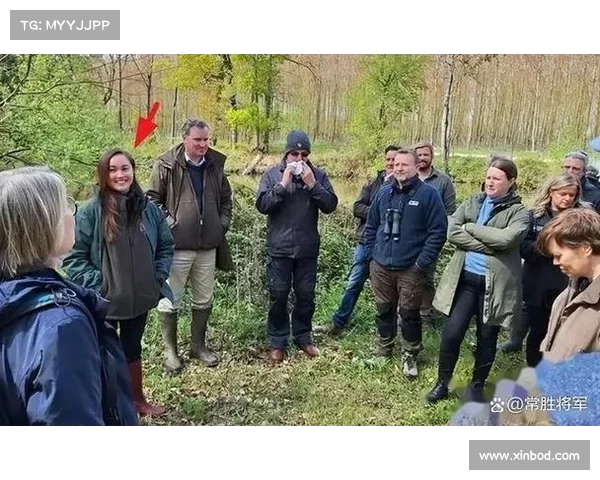 洗米华上诉失败获刑,妻子悠然自得展现母女情,小三现状引发热议 洗米华上诉失败获刑,妻子悠然自得展现母女情,小三现状引发热议