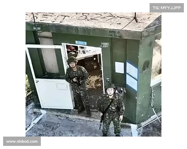 厦门解放军战车集结引发关注,台军命令发布岛内民众恐慌 厦门解放军战车集结引发关注,台军命令发布岛内民众恐慌